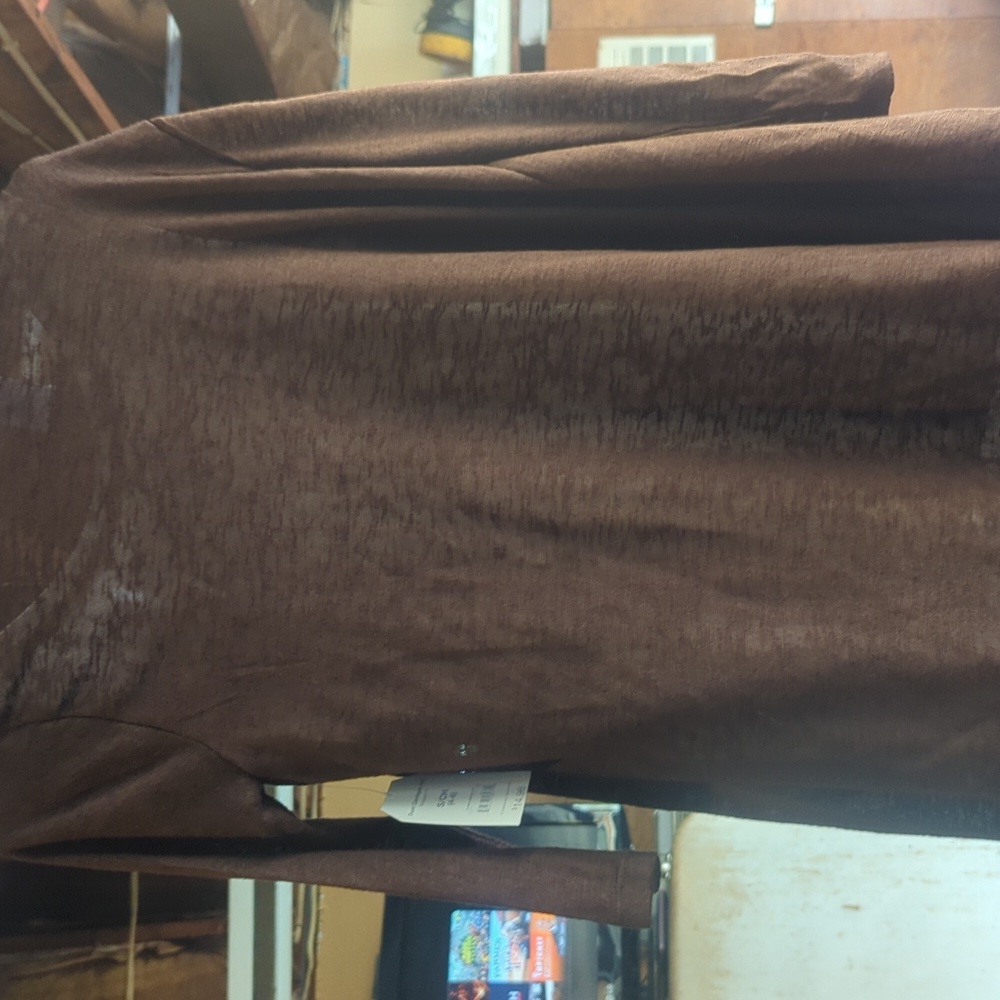 Shirt - Picture 2 of 3
